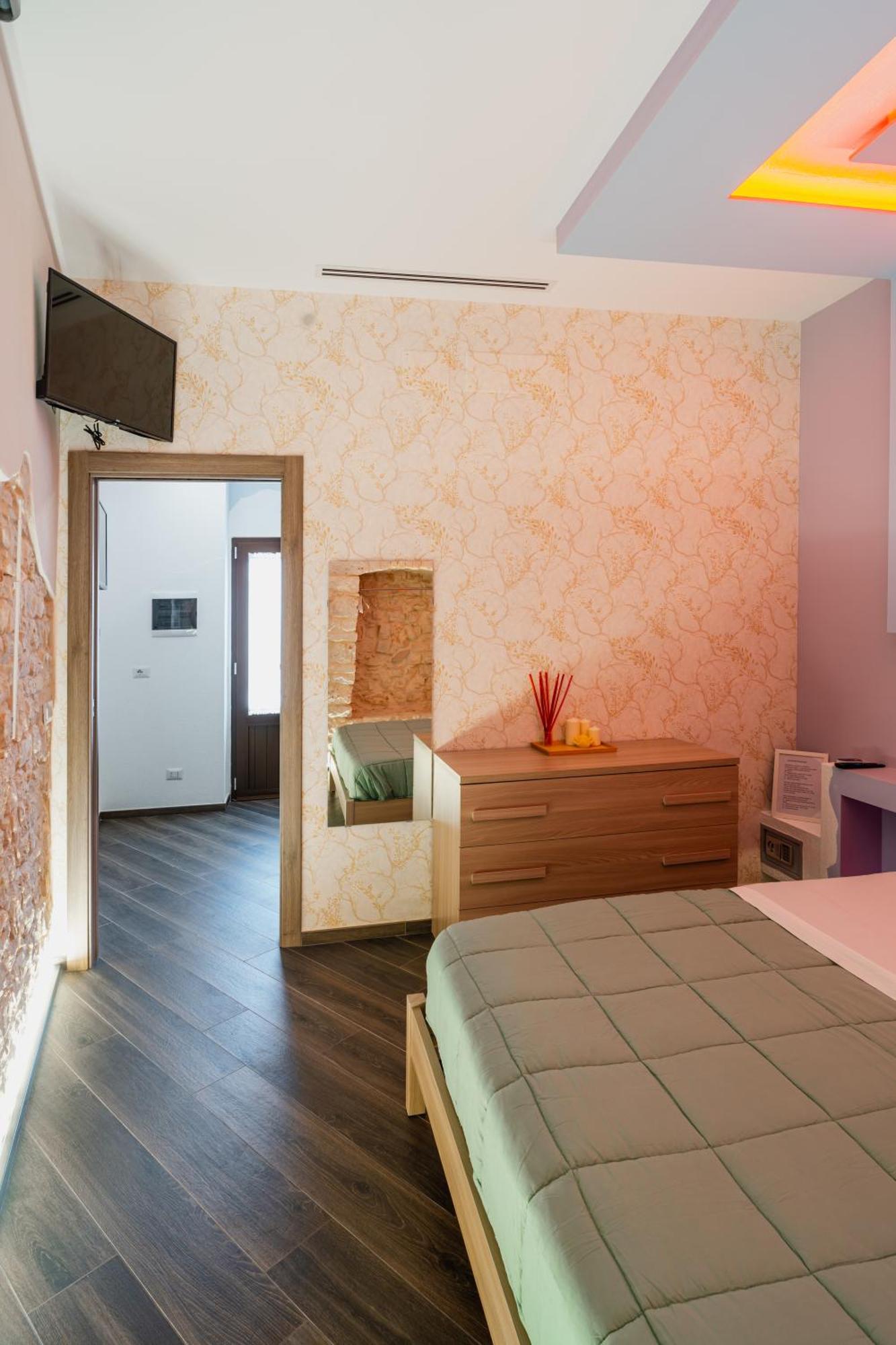 Luxuite Spa Con Piscina E Jacuzzi Alberobello Exterior photo