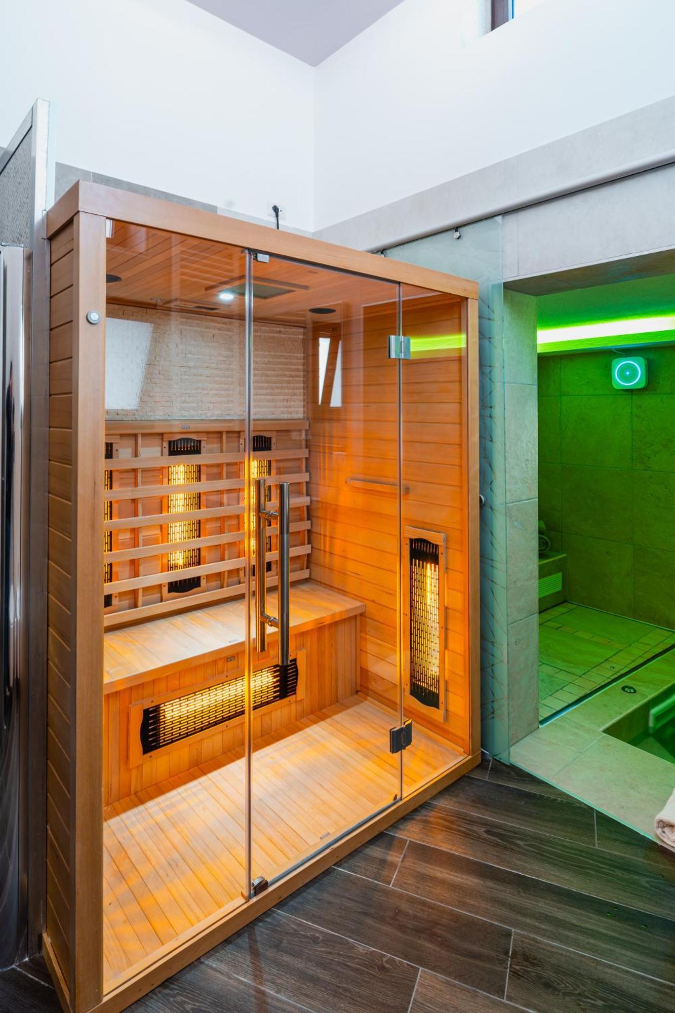 Luxuite Spa Con Piscina E Jacuzzi Alberobello Exterior photo